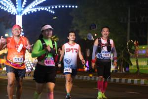 BIB: 23918, 44575, 43231
                            <button type="button" onclick="openModal(16907077)" class="btn btn-primary btn-sm float-right btn-popup" data-toggle="modal" data-target=".modal-high-quality">
                        <i class="fas fa-shopping-cart"></i> Add to Cart
                    </button>
                                            <button type="button" onclick="isThisMe(16907077, true)" class="btn btn-success btn-sm float-right btn-popup btn-isme hidden" data-toggle="tooltip" data-placement="bottom" title="นี่คือรูปของคุณใช่ไหม คลิกที่นี่เพื่อเอาเข้าอัลบั้ม">
                        <i class="fas fa-plus"></i> Add to album
                    </button>
                    <button type="button" onclick="isThisMe(16907077, false)" class="btn btn-warning btn-sm float-right btn-popup btn-isnotme hidden">
                        <i class="fas fa-ban"></i> Remove from album
                    </button>