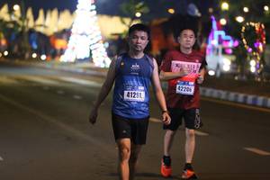 BIB: 42206, 41291
                            <button type="button" onclick="openModal(16978860)" class="btn btn-primary btn-sm float-right btn-popup" data-toggle="modal" data-target=".modal-high-quality">
                        <i class="fas fa-shopping-cart"></i> Add to Cart
                    </button>
                                            <button type="button" onclick="isThisMe(16978860, true)" class="btn btn-success btn-sm float-right btn-popup btn-isme hidden" data-toggle="tooltip" data-placement="bottom" title="นี่คือรูปของคุณใช่ไหม คลิกที่นี่เพื่อเอาเข้าอัลบั้ม">
                        <i class="fas fa-plus"></i> Add to album
                    </button>
                    <button type="button" onclick="isThisMe(16978860, false)" class="btn btn-warning btn-sm float-right btn-popup btn-isnotme hidden">
                        <i class="fas fa-ban"></i> Remove from album
                    </button>