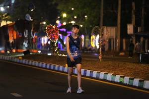 BIB: 40877
                            <button type="button" onclick="openModal(16978027)" class="btn btn-primary btn-sm float-right btn-popup" data-toggle="modal" data-target=".modal-high-quality">
                        <i class="fas fa-shopping-cart"></i> Add to Cart
                    </button>
                                            <button type="button" onclick="isThisMe(16978027, true)" class="btn btn-success btn-sm float-right btn-popup btn-isme hidden" data-toggle="tooltip" data-placement="bottom" title="นี่คือรูปของคุณใช่ไหม คลิกที่นี่เพื่อเอาเข้าอัลบั้ม">
                        <i class="fas fa-plus"></i> Add to album
                    </button>
                    <button type="button" onclick="isThisMe(16978027, false)" class="btn btn-warning btn-sm float-right btn-popup btn-isnotme hidden">
                        <i class="fas fa-ban"></i> Remove from album
                    </button>