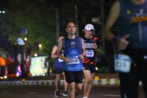 BIB: 2895, 2138, 225
                            <button type="button" onclick="openModal(16897802)" class="btn btn-primary btn-sm float-right btn-popup" data-toggle="modal" data-target=".modal-high-quality">
                        <i class="fas fa-shopping-cart"></i> Add to Cart
                    </button>
                                            <button type="button" onclick="isThisMe(16897802, true)" class="btn btn-success btn-sm float-right btn-popup btn-isme hidden" data-toggle="tooltip" data-placement="bottom" title="นี่คือรูปของคุณใช่ไหม คลิกที่นี่เพื่อเอาเข้าอัลบั้ม">
                        <i class="fas fa-plus"></i> Add to album
                    </button>
                    <button type="button" onclick="isThisMe(16897802, false)" class="btn btn-warning btn-sm float-right btn-popup btn-isnotme hidden">
                        <i class="fas fa-ban"></i> Remove from album
                    </button>