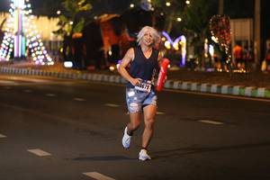 BIB: 0679
                            <button type="button" onclick="openModal(16970527)" class="btn btn-primary btn-sm float-right btn-popup" data-toggle="modal" data-target=".modal-high-quality">
                        <i class="fas fa-shopping-cart"></i> Add to Cart
                    </button>
                                            <button type="button" onclick="isThisMe(16970527, true)" class="btn btn-success btn-sm float-right btn-popup btn-isme hidden" data-toggle="tooltip" data-placement="bottom" title="นี่คือรูปของคุณใช่ไหม คลิกที่นี่เพื่อเอาเข้าอัลบั้ม">
                        <i class="fas fa-plus"></i> Add to album
                    </button>
                    <button type="button" onclick="isThisMe(16970527, false)" class="btn btn-warning btn-sm float-right btn-popup btn-isnotme hidden">
                        <i class="fas fa-ban"></i> Remove from album
                    </button>