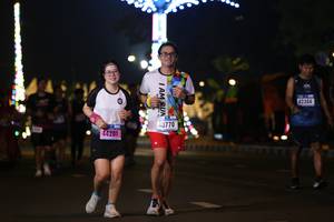 BIB: 42354, 0770, 44201
                            <button type="button" onclick="openModal(16896965)" class="btn btn-primary btn-sm float-right btn-popup" data-toggle="modal" data-target=".modal-high-quality">
                        <i class="fas fa-shopping-cart"></i> Add to Cart
                    </button>
                                            <button type="button" onclick="isThisMe(16896965, true)" class="btn btn-success btn-sm float-right btn-popup btn-isme hidden" data-toggle="tooltip" data-placement="bottom" title="นี่คือรูปของคุณใช่ไหม คลิกที่นี่เพื่อเอาเข้าอัลบั้ม">
                        <i class="fas fa-plus"></i> Add to album
                    </button>
                    <button type="button" onclick="isThisMe(16896965, false)" class="btn btn-warning btn-sm float-right btn-popup btn-isnotme hidden">
                        <i class="fas fa-ban"></i> Remove from album
                    </button>