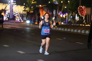 BIB: 44552
                            <button type="button" onclick="openModal(16971451)" class="btn btn-primary btn-sm float-right btn-popup" data-toggle="modal" data-target=".modal-high-quality">
                        <i class="fas fa-shopping-cart"></i> Add to Cart
                    </button>
                                            <button type="button" onclick="isThisMe(16971451, true)" class="btn btn-success btn-sm float-right btn-popup btn-isme hidden" data-toggle="tooltip" data-placement="bottom" title="นี่คือรูปของคุณใช่ไหม คลิกที่นี่เพื่อเอาเข้าอัลบั้ม">
                        <i class="fas fa-plus"></i> Add to album
                    </button>
                    <button type="button" onclick="isThisMe(16971451, false)" class="btn btn-warning btn-sm float-right btn-popup btn-isnotme hidden">
                        <i class="fas fa-ban"></i> Remove from album
                    </button>