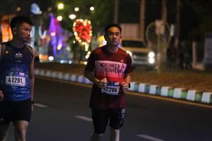 BIB: 41291, 12206
                            <button type="button" onclick="openModal(16978908)" class="btn btn-primary btn-sm float-right btn-popup" data-toggle="modal" data-target=".modal-high-quality">
                        <i class="fas fa-shopping-cart"></i> Add to Cart
                    </button>
                                            <button type="button" onclick="isThisMe(16978908, true)" class="btn btn-success btn-sm float-right btn-popup btn-isme hidden" data-toggle="tooltip" data-placement="bottom" title="นี่คือรูปของคุณใช่ไหม คลิกที่นี่เพื่อเอาเข้าอัลบั้ม">
                        <i class="fas fa-plus"></i> Add to album
                    </button>
                    <button type="button" onclick="isThisMe(16978908, false)" class="btn btn-warning btn-sm float-right btn-popup btn-isnotme hidden">
                        <i class="fas fa-ban"></i> Remove from album
                    </button>