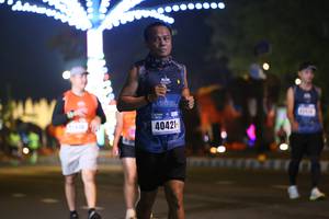 BIB: 40421
                            <button type="button" onclick="openModal(16894227)" class="btn btn-primary btn-sm float-right btn-popup" data-toggle="modal" data-target=".modal-high-quality">
                        <i class="fas fa-shopping-cart"></i> Add to Cart
                    </button>
                                            <button type="button" onclick="isThisMe(16894227, true)" class="btn btn-success btn-sm float-right btn-popup btn-isme hidden" data-toggle="tooltip" data-placement="bottom" title="นี่คือรูปของคุณใช่ไหม คลิกที่นี่เพื่อเอาเข้าอัลบั้ม">
                        <i class="fas fa-plus"></i> Add to album
                    </button>
                    <button type="button" onclick="isThisMe(16894227, false)" class="btn btn-warning btn-sm float-right btn-popup btn-isnotme hidden">
                        <i class="fas fa-ban"></i> Remove from album
                    </button>