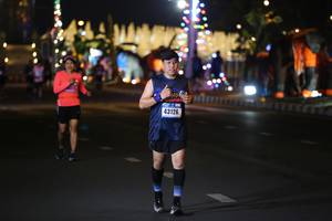 BIB: 43126
                            <button type="button" onclick="openModal(16958548)" class="btn btn-primary btn-sm float-right btn-popup" data-toggle="modal" data-target=".modal-high-quality">
                        <i class="fas fa-shopping-cart"></i> Add to Cart
                    </button>
                                            <button type="button" onclick="isThisMe(16958548, true)" class="btn btn-success btn-sm float-right btn-popup btn-isme hidden" data-toggle="tooltip" data-placement="bottom" title="นี่คือรูปของคุณใช่ไหม คลิกที่นี่เพื่อเอาเข้าอัลบั้ม">
                        <i class="fas fa-plus"></i> Add to album
                    </button>
                    <button type="button" onclick="isThisMe(16958548, false)" class="btn btn-warning btn-sm float-right btn-popup btn-isnotme hidden">
                        <i class="fas fa-ban"></i> Remove from album
                    </button>