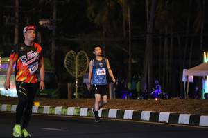 BIB: 414, 43246
                            <button type="button" onclick="openModal(16942551)" class="btn btn-primary btn-sm float-right btn-popup" data-toggle="modal" data-target=".modal-high-quality">
                        <i class="fas fa-shopping-cart"></i> Add to Cart
                    </button>
                                            <button type="button" onclick="isThisMe(16942551, true)" class="btn btn-success btn-sm float-right btn-popup btn-isme hidden" data-toggle="tooltip" data-placement="bottom" title="นี่คือรูปของคุณใช่ไหม คลิกที่นี่เพื่อเอาเข้าอัลบั้ม">
                        <i class="fas fa-plus"></i> Add to album
                    </button>
                    <button type="button" onclick="isThisMe(16942551, false)" class="btn btn-warning btn-sm float-right btn-popup btn-isnotme hidden">
                        <i class="fas fa-ban"></i> Remove from album
                    </button>