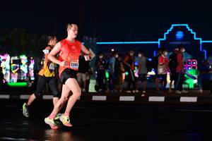 BIB: 23950
                            <button type="button" onclick="openModal(17679140)" class="btn btn-primary btn-sm float-right btn-popup" data-toggle="modal" data-target=".modal-high-quality">
                        <i class="fas fa-shopping-cart"></i> Add to Cart
                    </button>
                                            <button type="button" onclick="isThisMe(17679140, true)" class="btn btn-success btn-sm float-right btn-popup btn-isme hidden" data-toggle="tooltip" data-placement="bottom" title="นี่คือรูปของคุณใช่ไหม คลิกที่นี่เพื่อเอาเข้าอัลบั้ม">
                        <i class="fas fa-plus"></i> Add to album
                    </button>
                    <button type="button" onclick="isThisMe(17679140, false)" class="btn btn-warning btn-sm float-right btn-popup btn-isnotme hidden">
                        <i class="fas fa-ban"></i> Remove from album
                    </button>