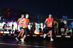 BIB: 2317, 216
                            <button type="button" onclick="openModal(17679211)" class="btn btn-primary btn-sm float-right btn-popup" data-toggle="modal" data-target=".modal-high-quality">
                        <i class="fas fa-shopping-cart"></i> Add to Cart
                    </button>
                                            <button type="button" onclick="isThisMe(17679211, true)" class="btn btn-success btn-sm float-right btn-popup btn-isme hidden" data-toggle="tooltip" data-placement="bottom" title="นี่คือรูปของคุณใช่ไหม คลิกที่นี่เพื่อเอาเข้าอัลบั้ม">
                        <i class="fas fa-plus"></i> Add to album
                    </button>
                    <button type="button" onclick="isThisMe(17679211, false)" class="btn btn-warning btn-sm float-right btn-popup btn-isnotme hidden">
                        <i class="fas fa-ban"></i> Remove from album
                    </button>