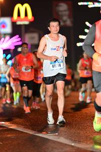 BIB: 415
                            <button type="button" onclick="openModal(17690801)" class="btn btn-primary btn-sm float-right btn-popup" data-toggle="modal" data-target=".modal-high-quality">
                        <i class="fas fa-shopping-cart"></i> Add to Cart
                    </button>
                                            <button type="button" onclick="isThisMe(17690801, true)" class="btn btn-success btn-sm float-right btn-popup btn-isme hidden" data-toggle="tooltip" data-placement="bottom" title="นี่คือรูปของคุณใช่ไหม คลิกที่นี่เพื่อเอาเข้าอัลบั้ม">
                        <i class="fas fa-plus"></i> Add to album
                    </button>
                    <button type="button" onclick="isThisMe(17690801, false)" class="btn btn-warning btn-sm float-right btn-popup btn-isnotme hidden">
                        <i class="fas fa-ban"></i> Remove from album
                    </button>