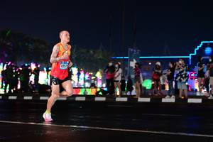 BIB: 42575
                            <button type="button" onclick="openModal(17678001)" class="btn btn-primary btn-sm float-right btn-popup" data-toggle="modal" data-target=".modal-high-quality">
                        <i class="fas fa-shopping-cart"></i> Add to Cart
                    </button>
                                            <button type="button" onclick="isThisMe(17678001, true)" class="btn btn-success btn-sm float-right btn-popup btn-isme hidden" data-toggle="tooltip" data-placement="bottom" title="นี่คือรูปของคุณใช่ไหม คลิกที่นี่เพื่อเอาเข้าอัลบั้ม">
                        <i class="fas fa-plus"></i> Add to album
                    </button>
                    <button type="button" onclick="isThisMe(17678001, false)" class="btn btn-warning btn-sm float-right btn-popup btn-isnotme hidden">
                        <i class="fas fa-ban"></i> Remove from album
                    </button>