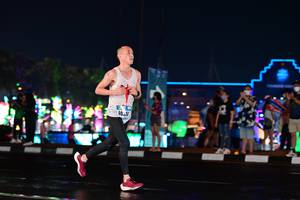 BIB: 405
                            <button type="button" onclick="openModal(17677517)" class="btn btn-primary btn-sm float-right btn-popup" data-toggle="modal" data-target=".modal-high-quality">
                        <i class="fas fa-shopping-cart"></i> Add to Cart
                    </button>
                                            <button type="button" onclick="isThisMe(17677517, true)" class="btn btn-success btn-sm float-right btn-popup btn-isme hidden" data-toggle="tooltip" data-placement="bottom" title="นี่คือรูปของคุณใช่ไหม คลิกที่นี่เพื่อเอาเข้าอัลบั้ม">
                        <i class="fas fa-plus"></i> Add to album
                    </button>
                    <button type="button" onclick="isThisMe(17677517, false)" class="btn btn-warning btn-sm float-right btn-popup btn-isnotme hidden">
                        <i class="fas fa-ban"></i> Remove from album
                    </button>