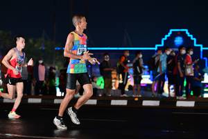 BIB: 9240
                            <button type="button" onclick="openModal(17679339)" class="btn btn-primary btn-sm float-right btn-popup" data-toggle="modal" data-target=".modal-high-quality">
                        <i class="fas fa-shopping-cart"></i> Add to Cart
                    </button>
                                            <button type="button" onclick="isThisMe(17679339, true)" class="btn btn-success btn-sm float-right btn-popup btn-isme hidden" data-toggle="tooltip" data-placement="bottom" title="นี่คือรูปของคุณใช่ไหม คลิกที่นี่เพื่อเอาเข้าอัลบั้ม">
                        <i class="fas fa-plus"></i> Add to album
                    </button>
                    <button type="button" onclick="isThisMe(17679339, false)" class="btn btn-warning btn-sm float-right btn-popup btn-isnotme hidden">
                        <i class="fas fa-ban"></i> Remove from album
                    </button>