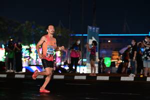 BIB: 40120
                            <button type="button" onclick="openModal(17677553)" class="btn btn-primary btn-sm float-right btn-popup" data-toggle="modal" data-target=".modal-high-quality">
                        <i class="fas fa-shopping-cart"></i> Add to Cart
                    </button>
                                            <button type="button" onclick="isThisMe(17677553, true)" class="btn btn-success btn-sm float-right btn-popup btn-isme hidden" data-toggle="tooltip" data-placement="bottom" title="นี่คือรูปของคุณใช่ไหม คลิกที่นี่เพื่อเอาเข้าอัลบั้ม">
                        <i class="fas fa-plus"></i> Add to album
                    </button>
                    <button type="button" onclick="isThisMe(17677553, false)" class="btn btn-warning btn-sm float-right btn-popup btn-isnotme hidden">
                        <i class="fas fa-ban"></i> Remove from album
                    </button>