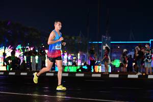 BIB: 4100
                            <button type="button" onclick="openModal(17677403)" class="btn btn-primary btn-sm float-right btn-popup" data-toggle="modal" data-target=".modal-high-quality">
                        <i class="fas fa-shopping-cart"></i> Add to Cart
                    </button>
                                            <button type="button" onclick="isThisMe(17677403, true)" class="btn btn-success btn-sm float-right btn-popup btn-isme hidden" data-toggle="tooltip" data-placement="bottom" title="นี่คือรูปของคุณใช่ไหม คลิกที่นี่เพื่อเอาเข้าอัลบั้ม">
                        <i class="fas fa-plus"></i> Add to album
                    </button>
                    <button type="button" onclick="isThisMe(17677403, false)" class="btn btn-warning btn-sm float-right btn-popup btn-isnotme hidden">
                        <i class="fas fa-ban"></i> Remove from album
                    </button>