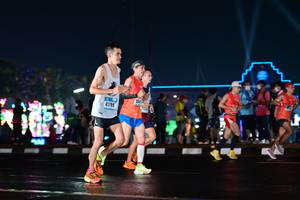 BIB: 204, 41789
                            <button type="button" onclick="openModal(17680071)" class="btn btn-primary btn-sm float-right btn-popup" data-toggle="modal" data-target=".modal-high-quality">
                        <i class="fas fa-shopping-cart"></i> Add to Cart
                    </button>
                                            <button type="button" onclick="isThisMe(17680071, true)" class="btn btn-success btn-sm float-right btn-popup btn-isme hidden" data-toggle="tooltip" data-placement="bottom" title="นี่คือรูปของคุณใช่ไหม คลิกที่นี่เพื่อเอาเข้าอัลบั้ม">
                        <i class="fas fa-plus"></i> Add to album
                    </button>
                    <button type="button" onclick="isThisMe(17680071, false)" class="btn btn-warning btn-sm float-right btn-popup btn-isnotme hidden">
                        <i class="fas fa-ban"></i> Remove from album
                    </button>