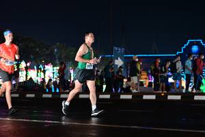 BIB: 2081, 202
                            <button type="button" onclick="openModal(17679555)" class="btn btn-primary btn-sm float-right btn-popup" data-toggle="modal" data-target=".modal-high-quality">
                        <i class="fas fa-shopping-cart"></i> Add to Cart
                    </button>
                                            <button type="button" onclick="isThisMe(17679555, true)" class="btn btn-success btn-sm float-right btn-popup btn-isme hidden" data-toggle="tooltip" data-placement="bottom" title="นี่คือรูปของคุณใช่ไหม คลิกที่นี่เพื่อเอาเข้าอัลบั้ม">
                        <i class="fas fa-plus"></i> Add to album
                    </button>
                    <button type="button" onclick="isThisMe(17679555, false)" class="btn btn-warning btn-sm float-right btn-popup btn-isnotme hidden">
                        <i class="fas fa-ban"></i> Remove from album
                    </button>