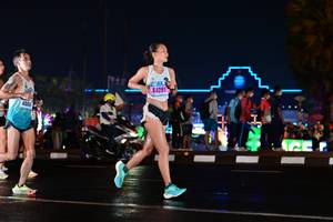 BIB: 44291, 4006
                            <button type="button" onclick="openModal(17679636)" class="btn btn-primary btn-sm float-right btn-popup" data-toggle="modal" data-target=".modal-high-quality">
                        <i class="fas fa-shopping-cart"></i> Add to Cart
                    </button>
                                            <button type="button" onclick="isThisMe(17679636, true)" class="btn btn-success btn-sm float-right btn-popup btn-isme hidden" data-toggle="tooltip" data-placement="bottom" title="นี่คือรูปของคุณใช่ไหม คลิกที่นี่เพื่อเอาเข้าอัลบั้ม">
                        <i class="fas fa-plus"></i> Add to album
                    </button>
                    <button type="button" onclick="isThisMe(17679636, false)" class="btn btn-warning btn-sm float-right btn-popup btn-isnotme hidden">
                        <i class="fas fa-ban"></i> Remove from album
                    </button>