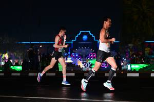 BIB: 200
                            <button type="button" onclick="openModal(17678809)" class="btn btn-primary btn-sm float-right btn-popup" data-toggle="modal" data-target=".modal-high-quality">
                        <i class="fas fa-shopping-cart"></i> Add to Cart
                    </button>
                                            <button type="button" onclick="isThisMe(17678809, true)" class="btn btn-success btn-sm float-right btn-popup btn-isme hidden" data-toggle="tooltip" data-placement="bottom" title="นี่คือรูปของคุณใช่ไหม คลิกที่นี่เพื่อเอาเข้าอัลบั้ม">
                        <i class="fas fa-plus"></i> Add to album
                    </button>
                    <button type="button" onclick="isThisMe(17678809, false)" class="btn btn-warning btn-sm float-right btn-popup btn-isnotme hidden">
                        <i class="fas fa-ban"></i> Remove from album
                    </button>