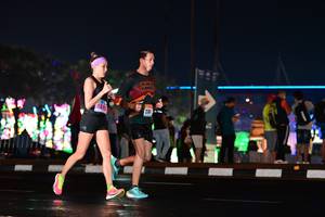 BIB: 226
                            <button type="button" onclick="openModal(17680338)" class="btn btn-primary btn-sm float-right btn-popup" data-toggle="modal" data-target=".modal-high-quality">
                        <i class="fas fa-shopping-cart"></i> Add to Cart
                    </button>
                                            <button type="button" onclick="isThisMe(17680338, true)" class="btn btn-success btn-sm float-right btn-popup btn-isme hidden" data-toggle="tooltip" data-placement="bottom" title="นี่คือรูปของคุณใช่ไหม คลิกที่นี่เพื่อเอาเข้าอัลบั้ม">
                        <i class="fas fa-plus"></i> Add to album
                    </button>
                    <button type="button" onclick="isThisMe(17680338, false)" class="btn btn-warning btn-sm float-right btn-popup btn-isnotme hidden">
                        <i class="fas fa-ban"></i> Remove from album
                    </button>