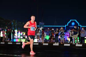 BIB: 4100
                            <button type="button" onclick="openModal(17677958)" class="btn btn-primary btn-sm float-right btn-popup" data-toggle="modal" data-target=".modal-high-quality">
                        <i class="fas fa-shopping-cart"></i> Add to Cart
                    </button>
                                            <button type="button" onclick="isThisMe(17677958, true)" class="btn btn-success btn-sm float-right btn-popup btn-isme hidden" data-toggle="tooltip" data-placement="bottom" title="นี่คือรูปของคุณใช่ไหม คลิกที่นี่เพื่อเอาเข้าอัลบั้ม">
                        <i class="fas fa-plus"></i> Add to album
                    </button>
                    <button type="button" onclick="isThisMe(17677958, false)" class="btn btn-warning btn-sm float-right btn-popup btn-isnotme hidden">
                        <i class="fas fa-ban"></i> Remove from album
                    </button>