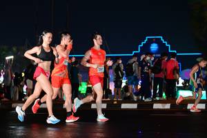 BIB: 224
                            <button type="button" onclick="openModal(17679988)" class="btn btn-primary btn-sm float-right btn-popup" data-toggle="modal" data-target=".modal-high-quality">
                        <i class="fas fa-shopping-cart"></i> Add to Cart
                    </button>
                                            <button type="button" onclick="isThisMe(17679988, true)" class="btn btn-success btn-sm float-right btn-popup btn-isme hidden" data-toggle="tooltip" data-placement="bottom" title="นี่คือรูปของคุณใช่ไหม คลิกที่นี่เพื่อเอาเข้าอัลบั้ม">
                        <i class="fas fa-plus"></i> Add to album
                    </button>
                    <button type="button" onclick="isThisMe(17679988, false)" class="btn btn-warning btn-sm float-right btn-popup btn-isnotme hidden">
                        <i class="fas fa-ban"></i> Remove from album
                    </button>