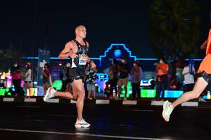 BIB: 200
                            <button type="button" onclick="openModal(17678178)" class="btn btn-primary btn-sm float-right btn-popup" data-toggle="modal" data-target=".modal-high-quality">
                        <i class="fas fa-shopping-cart"></i> Add to Cart
                    </button>
                                            <button type="button" onclick="isThisMe(17678178, true)" class="btn btn-success btn-sm float-right btn-popup btn-isme hidden" data-toggle="tooltip" data-placement="bottom" title="นี่คือรูปของคุณใช่ไหม คลิกที่นี่เพื่อเอาเข้าอัลบั้ม">
                        <i class="fas fa-plus"></i> Add to album
                    </button>
                    <button type="button" onclick="isThisMe(17678178, false)" class="btn btn-warning btn-sm float-right btn-popup btn-isnotme hidden">
                        <i class="fas fa-ban"></i> Remove from album
                    </button>