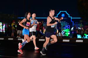 BIB: 2505, 2065, 2433
                            <button type="button" onclick="openModal(17679098)" class="btn btn-primary btn-sm float-right btn-popup" data-toggle="modal" data-target=".modal-high-quality">
                        <i class="fas fa-shopping-cart"></i> Add to Cart
                    </button>
                                            <button type="button" onclick="isThisMe(17679098, true)" class="btn btn-success btn-sm float-right btn-popup btn-isme hidden" data-toggle="tooltip" data-placement="bottom" title="นี่คือรูปของคุณใช่ไหม คลิกที่นี่เพื่อเอาเข้าอัลบั้ม">
                        <i class="fas fa-plus"></i> Add to album
                    </button>
                    <button type="button" onclick="isThisMe(17679098, false)" class="btn btn-warning btn-sm float-right btn-popup btn-isnotme hidden">
                        <i class="fas fa-ban"></i> Remove from album
                    </button>