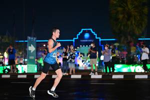 BIB: 407
                            <button type="button" onclick="openModal(17677147)" class="btn btn-primary btn-sm float-right btn-popup" data-toggle="modal" data-target=".modal-high-quality">
                        <i class="fas fa-shopping-cart"></i> Add to Cart
                    </button>
                                            <button type="button" onclick="isThisMe(17677147, true)" class="btn btn-success btn-sm float-right btn-popup btn-isme hidden" data-toggle="tooltip" data-placement="bottom" title="นี่คือรูปของคุณใช่ไหม คลิกที่นี่เพื่อเอาเข้าอัลบั้ม">
                        <i class="fas fa-plus"></i> Add to album
                    </button>
                    <button type="button" onclick="isThisMe(17677147, false)" class="btn btn-warning btn-sm float-right btn-popup btn-isnotme hidden">
                        <i class="fas fa-ban"></i> Remove from album
                    </button>