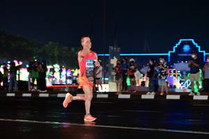 BIB: 4004
                            <button type="button" onclick="openModal(17677784)" class="btn btn-primary btn-sm float-right btn-popup" data-toggle="modal" data-target=".modal-high-quality">
                        <i class="fas fa-shopping-cart"></i> Add to Cart
                    </button>
                                            <button type="button" onclick="isThisMe(17677784, true)" class="btn btn-success btn-sm float-right btn-popup btn-isme hidden" data-toggle="tooltip" data-placement="bottom" title="นี่คือรูปของคุณใช่ไหม คลิกที่นี่เพื่อเอาเข้าอัลบั้ม">
                        <i class="fas fa-plus"></i> Add to album
                    </button>
                    <button type="button" onclick="isThisMe(17677784, false)" class="btn btn-warning btn-sm float-right btn-popup btn-isnotme hidden">
                        <i class="fas fa-ban"></i> Remove from album
                    </button>