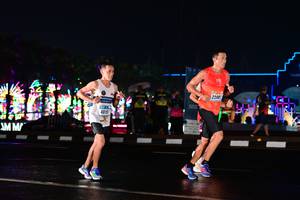 BIB: 2218, 4019
                            <button type="button" onclick="openModal(17678692)" class="btn btn-primary btn-sm float-right btn-popup" data-toggle="modal" data-target=".modal-high-quality">
                        <i class="fas fa-shopping-cart"></i> Add to Cart
                    </button>
                                            <button type="button" onclick="isThisMe(17678692, true)" class="btn btn-success btn-sm float-right btn-popup btn-isme hidden" data-toggle="tooltip" data-placement="bottom" title="นี่คือรูปของคุณใช่ไหม คลิกที่นี่เพื่อเอาเข้าอัลบั้ม">
                        <i class="fas fa-plus"></i> Add to album
                    </button>
                    <button type="button" onclick="isThisMe(17678692, false)" class="btn btn-warning btn-sm float-right btn-popup btn-isnotme hidden">
                        <i class="fas fa-ban"></i> Remove from album
                    </button>