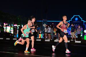 BIB: 2061, 206, 2012
                            <button type="button" onclick="openModal(17678368)" class="btn btn-primary btn-sm float-right btn-popup" data-toggle="modal" data-target=".modal-high-quality">
                        <i class="fas fa-shopping-cart"></i> Add to Cart
                    </button>
                                            <button type="button" onclick="isThisMe(17678368, true)" class="btn btn-success btn-sm float-right btn-popup btn-isme hidden" data-toggle="tooltip" data-placement="bottom" title="นี่คือรูปของคุณใช่ไหม คลิกที่นี่เพื่อเอาเข้าอัลบั้ม">
                        <i class="fas fa-plus"></i> Add to album
                    </button>
                    <button type="button" onclick="isThisMe(17678368, false)" class="btn btn-warning btn-sm float-right btn-popup btn-isnotme hidden">
                        <i class="fas fa-ban"></i> Remove from album
                    </button>