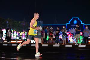 BIB: 406
                            <button type="button" onclick="openModal(17677939)" class="btn btn-primary btn-sm float-right btn-popup" data-toggle="modal" data-target=".modal-high-quality">
                        <i class="fas fa-shopping-cart"></i> Add to Cart
                    </button>
                                            <button type="button" onclick="isThisMe(17677939, true)" class="btn btn-success btn-sm float-right btn-popup btn-isme hidden" data-toggle="tooltip" data-placement="bottom" title="นี่คือรูปของคุณใช่ไหม คลิกที่นี่เพื่อเอาเข้าอัลบั้ม">
                        <i class="fas fa-plus"></i> Add to album
                    </button>
                    <button type="button" onclick="isThisMe(17677939, false)" class="btn btn-warning btn-sm float-right btn-popup btn-isnotme hidden">
                        <i class="fas fa-ban"></i> Remove from album
                    </button>