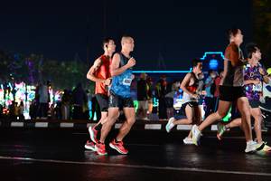 BIB: 2107, 406
                            <button type="button" onclick="openModal(17679675)" class="btn btn-primary btn-sm float-right btn-popup" data-toggle="modal" data-target=".modal-high-quality">
                        <i class="fas fa-shopping-cart"></i> Add to Cart
                    </button>
                                            <button type="button" onclick="isThisMe(17679675, true)" class="btn btn-success btn-sm float-right btn-popup btn-isme hidden" data-toggle="tooltip" data-placement="bottom" title="นี่คือรูปของคุณใช่ไหม คลิกที่นี่เพื่อเอาเข้าอัลบั้ม">
                        <i class="fas fa-plus"></i> Add to album
                    </button>
                    <button type="button" onclick="isThisMe(17679675, false)" class="btn btn-warning btn-sm float-right btn-popup btn-isnotme hidden">
                        <i class="fas fa-ban"></i> Remove from album
                    </button>