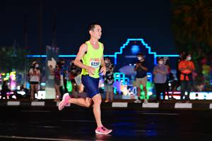 BIB: 6220
                            <button type="button" onclick="openModal(17677909)" class="btn btn-primary btn-sm float-right btn-popup" data-toggle="modal" data-target=".modal-high-quality">
                        <i class="fas fa-shopping-cart"></i> Add to Cart
                    </button>
                                            <button type="button" onclick="isThisMe(17677909, true)" class="btn btn-success btn-sm float-right btn-popup btn-isme hidden" data-toggle="tooltip" data-placement="bottom" title="นี่คือรูปของคุณใช่ไหม คลิกที่นี่เพื่อเอาเข้าอัลบั้ม">
                        <i class="fas fa-plus"></i> Add to album
                    </button>
                    <button type="button" onclick="isThisMe(17677909, false)" class="btn btn-warning btn-sm float-right btn-popup btn-isnotme hidden">
                        <i class="fas fa-ban"></i> Remove from album
                    </button>