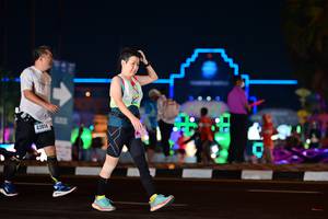 BIB: 43014
                            <button type="button" onclick="openModal(17668760)" class="btn btn-primary btn-sm float-right btn-popup" data-toggle="modal" data-target=".modal-high-quality">
                        <i class="fas fa-shopping-cart"></i> Add to Cart
                    </button>
                                            <button type="button" onclick="isThisMe(17668760, true)" class="btn btn-success btn-sm float-right btn-popup btn-isme hidden" data-toggle="tooltip" data-placement="bottom" title="นี่คือรูปของคุณใช่ไหม คลิกที่นี่เพื่อเอาเข้าอัลบั้ม">
                        <i class="fas fa-plus"></i> Add to album
                    </button>
                    <button type="button" onclick="isThisMe(17668760, false)" class="btn btn-warning btn-sm float-right btn-popup btn-isnotme hidden">
                        <i class="fas fa-ban"></i> Remove from album
                    </button>