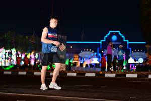 BIB: 4217
                            <button type="button" onclick="openModal(17668490)" class="btn btn-primary btn-sm float-right btn-popup" data-toggle="modal" data-target=".modal-high-quality">
                        <i class="fas fa-shopping-cart"></i> Add to Cart
                    </button>
                                            <button type="button" onclick="isThisMe(17668490, true)" class="btn btn-success btn-sm float-right btn-popup btn-isme hidden" data-toggle="tooltip" data-placement="bottom" title="นี่คือรูปของคุณใช่ไหม คลิกที่นี่เพื่อเอาเข้าอัลบั้ม">
                        <i class="fas fa-plus"></i> Add to album
                    </button>
                    <button type="button" onclick="isThisMe(17668490, false)" class="btn btn-warning btn-sm float-right btn-popup btn-isnotme hidden">
                        <i class="fas fa-ban"></i> Remove from album
                    </button>