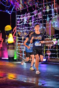 BIB: 41289, 40588
                            <button type="button" onclick="openModal(16317581)" class="btn btn-primary btn-sm float-right btn-popup" data-toggle="modal" data-target=".modal-high-quality">
                        <i class="fas fa-shopping-cart"></i> Add to Cart
                    </button>
                                            <button type="button" onclick="isThisMe(16317581, true)" class="btn btn-success btn-sm float-right btn-popup btn-isme hidden" data-toggle="tooltip" data-placement="bottom" title="นี่คือรูปของคุณใช่ไหม คลิกที่นี่เพื่อเอาเข้าอัลบั้ม">
                        <i class="fas fa-plus"></i> Add to album
                    </button>
                    <button type="button" onclick="isThisMe(16317581, false)" class="btn btn-warning btn-sm float-right btn-popup btn-isnotme hidden">
                        <i class="fas fa-ban"></i> Remove from album
                    </button>