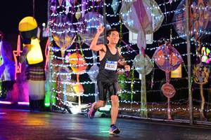 BIB: 40302
                            <button type="button" onclick="openModal(16158182)" class="btn btn-primary btn-sm float-right btn-popup" data-toggle="modal" data-target=".modal-high-quality">
                        <i class="fas fa-shopping-cart"></i> Add to Cart
                    </button>
                                            <button type="button" onclick="isThisMe(16158182, true)" class="btn btn-success btn-sm float-right btn-popup btn-isme hidden" data-toggle="tooltip" data-placement="bottom" title="นี่คือรูปของคุณใช่ไหม คลิกที่นี่เพื่อเอาเข้าอัลบั้ม">
                        <i class="fas fa-plus"></i> Add to album
                    </button>
                    <button type="button" onclick="isThisMe(16158182, false)" class="btn btn-warning btn-sm float-right btn-popup btn-isnotme hidden">
                        <i class="fas fa-ban"></i> Remove from album
                    </button>