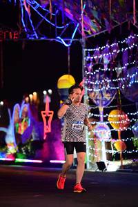 BIB: 41025
                            <button type="button" onclick="openModal(16632087)" class="btn btn-primary btn-sm float-right btn-popup" data-toggle="modal" data-target=".modal-high-quality">
                        <i class="fas fa-shopping-cart"></i> Add to Cart
                    </button>
                                            <button type="button" onclick="isThisMe(16632087, true)" class="btn btn-success btn-sm float-right btn-popup btn-isme hidden" data-toggle="tooltip" data-placement="bottom" title="นี่คือรูปของคุณใช่ไหม คลิกที่นี่เพื่อเอาเข้าอัลบั้ม">
                        <i class="fas fa-plus"></i> Add to album
                    </button>
                    <button type="button" onclick="isThisMe(16632087, false)" class="btn btn-warning btn-sm float-right btn-popup btn-isnotme hidden">
                        <i class="fas fa-ban"></i> Remove from album
                    </button>