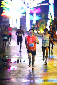 BIB: 40192, 21811
                            <button type="button" onclick="openModal(17640154)" class="btn btn-primary btn-sm float-right btn-popup" data-toggle="modal" data-target=".modal-high-quality">
                        <i class="fas fa-shopping-cart"></i> Add to Cart
                    </button>
                                            <button type="button" onclick="isThisMe(17640154, true)" class="btn btn-success btn-sm float-right btn-popup btn-isme hidden" data-toggle="tooltip" data-placement="bottom" title="นี่คือรูปของคุณใช่ไหม คลิกที่นี่เพื่อเอาเข้าอัลบั้ม">
                        <i class="fas fa-plus"></i> Add to album
                    </button>
                    <button type="button" onclick="isThisMe(17640154, false)" class="btn btn-warning btn-sm float-right btn-popup btn-isnotme hidden">
                        <i class="fas fa-ban"></i> Remove from album
                    </button>