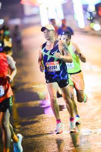 BIB: 69201, 154
                            <button type="button" onclick="openModal(18078930)" class="btn btn-primary btn-sm float-right btn-popup" data-toggle="modal" data-target=".modal-high-quality">
                        <i class="fas fa-shopping-cart"></i> Add to Cart
                    </button>
                                            <button type="button" onclick="isThisMe(18078930, true)" class="btn btn-success btn-sm float-right btn-popup btn-isme hidden" data-toggle="tooltip" data-placement="bottom" title="นี่คือรูปของคุณใช่ไหม คลิกที่นี่เพื่อเอาเข้าอัลบั้ม">
                        <i class="fas fa-plus"></i> Add to album
                    </button>
                    <button type="button" onclick="isThisMe(18078930, false)" class="btn btn-warning btn-sm float-right btn-popup btn-isnotme hidden">
                        <i class="fas fa-ban"></i> Remove from album
                    </button>