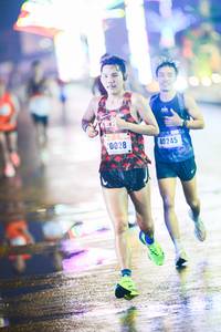 BIB: 0028, 40245
                            <button type="button" onclick="openModal(18079065)" class="btn btn-primary btn-sm float-right btn-popup" data-toggle="modal" data-target=".modal-high-quality">
                        <i class="fas fa-shopping-cart"></i> Add to Cart
                    </button>
                                            <button type="button" onclick="isThisMe(18079065, true)" class="btn btn-success btn-sm float-right btn-popup btn-isme hidden" data-toggle="tooltip" data-placement="bottom" title="นี่คือรูปของคุณใช่ไหม คลิกที่นี่เพื่อเอาเข้าอัลบั้ม">
                        <i class="fas fa-plus"></i> Add to album
                    </button>
                    <button type="button" onclick="isThisMe(18079065, false)" class="btn btn-warning btn-sm float-right btn-popup btn-isnotme hidden">
                        <i class="fas fa-ban"></i> Remove from album
                    </button>