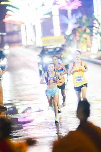 BIB: 40249
                            <button type="button" onclick="openModal(18076527)" class="btn btn-primary btn-sm float-right btn-popup" data-toggle="modal" data-target=".modal-high-quality">
                        <i class="fas fa-shopping-cart"></i> Add to Cart
                    </button>
                                            <button type="button" onclick="isThisMe(18076527, true)" class="btn btn-success btn-sm float-right btn-popup btn-isme hidden" data-toggle="tooltip" data-placement="bottom" title="นี่คือรูปของคุณใช่ไหม คลิกที่นี่เพื่อเอาเข้าอัลบั้ม">
                        <i class="fas fa-plus"></i> Add to album
                    </button>
                    <button type="button" onclick="isThisMe(18076527, false)" class="btn btn-warning btn-sm float-right btn-popup btn-isnotme hidden">
                        <i class="fas fa-ban"></i> Remove from album
                    </button>