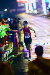 BIB: 41775
                            <button type="button" onclick="openModal(18076353)" class="btn btn-primary btn-sm float-right btn-popup" data-toggle="modal" data-target=".modal-high-quality">
                        <i class="fas fa-shopping-cart"></i> Add to Cart
                    </button>
                                            <button type="button" onclick="isThisMe(18076353, true)" class="btn btn-success btn-sm float-right btn-popup btn-isme hidden" data-toggle="tooltip" data-placement="bottom" title="นี่คือรูปของคุณใช่ไหม คลิกที่นี่เพื่อเอาเข้าอัลบั้ม">
                        <i class="fas fa-plus"></i> Add to album
                    </button>
                    <button type="button" onclick="isThisMe(18076353, false)" class="btn btn-warning btn-sm float-right btn-popup btn-isnotme hidden">
                        <i class="fas fa-ban"></i> Remove from album
                    </button>