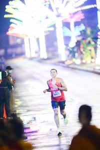 BIB: 40471
                            <button type="button" onclick="openModal(18076634)" class="btn btn-primary btn-sm float-right btn-popup" data-toggle="modal" data-target=".modal-high-quality">
                        <i class="fas fa-shopping-cart"></i> Add to Cart
                    </button>
                                            <button type="button" onclick="isThisMe(18076634, true)" class="btn btn-success btn-sm float-right btn-popup btn-isme hidden" data-toggle="tooltip" data-placement="bottom" title="นี่คือรูปของคุณใช่ไหม คลิกที่นี่เพื่อเอาเข้าอัลบั้ม">
                        <i class="fas fa-plus"></i> Add to album
                    </button>
                    <button type="button" onclick="isThisMe(18076634, false)" class="btn btn-warning btn-sm float-right btn-popup btn-isnotme hidden">
                        <i class="fas fa-ban"></i> Remove from album
                    </button>