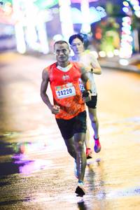 BIB: 24220
                            <button type="button" onclick="openModal(18078569)" class="btn btn-primary btn-sm float-right btn-popup" data-toggle="modal" data-target=".modal-high-quality">
                        <i class="fas fa-shopping-cart"></i> Add to Cart
                    </button>
                                            <button type="button" onclick="isThisMe(18078569, true)" class="btn btn-success btn-sm float-right btn-popup btn-isme hidden" data-toggle="tooltip" data-placement="bottom" title="นี่คือรูปของคุณใช่ไหม คลิกที่นี่เพื่อเอาเข้าอัลบั้ม">
                        <i class="fas fa-plus"></i> Add to album
                    </button>
                    <button type="button" onclick="isThisMe(18078569, false)" class="btn btn-warning btn-sm float-right btn-popup btn-isnotme hidden">
                        <i class="fas fa-ban"></i> Remove from album
                    </button>