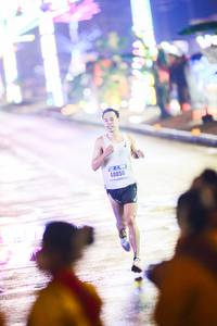 BIB: 40050
                            <button type="button" onclick="openModal(17877119)" class="btn btn-primary btn-sm float-right btn-popup" data-toggle="modal" data-target=".modal-high-quality">
                        <i class="fas fa-shopping-cart"></i> Add to Cart
                    </button>
                                            <button type="button" onclick="isThisMe(17877119, true)" class="btn btn-success btn-sm float-right btn-popup btn-isme hidden" data-toggle="tooltip" data-placement="bottom" title="นี่คือรูปของคุณใช่ไหม คลิกที่นี่เพื่อเอาเข้าอัลบั้ม">
                        <i class="fas fa-plus"></i> Add to album
                    </button>
                    <button type="button" onclick="isThisMe(17877119, false)" class="btn btn-warning btn-sm float-right btn-popup btn-isnotme hidden">
                        <i class="fas fa-ban"></i> Remove from album
                    </button>