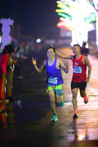 BIB: 43232
                            <button type="button" onclick="openModal(16725019)" class="btn btn-primary btn-sm float-right btn-popup" data-toggle="modal" data-target=".modal-high-quality">
                        <i class="fas fa-shopping-cart"></i> Add to Cart
                    </button>
                                            <button type="button" onclick="isThisMe(16725019, true)" class="btn btn-success btn-sm float-right btn-popup btn-isme hidden" data-toggle="tooltip" data-placement="bottom" title="นี่คือรูปของคุณใช่ไหม คลิกที่นี่เพื่อเอาเข้าอัลบั้ม">
                        <i class="fas fa-plus"></i> Add to album
                    </button>
                    <button type="button" onclick="isThisMe(16725019, false)" class="btn btn-warning btn-sm float-right btn-popup btn-isnotme hidden">
                        <i class="fas fa-ban"></i> Remove from album
                    </button>