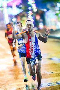 BIB: 9240, 094
                            <button type="button" onclick="openModal(17879518)" class="btn btn-primary btn-sm float-right btn-popup" data-toggle="modal" data-target=".modal-high-quality">
                        <i class="fas fa-shopping-cart"></i> Add to Cart
                    </button>
                                            <button type="button" onclick="isThisMe(17879518, true)" class="btn btn-success btn-sm float-right btn-popup btn-isme hidden" data-toggle="tooltip" data-placement="bottom" title="นี่คือรูปของคุณใช่ไหม คลิกที่นี่เพื่อเอาเข้าอัลบั้ม">
                        <i class="fas fa-plus"></i> Add to album
                    </button>
                    <button type="button" onclick="isThisMe(17879518, false)" class="btn btn-warning btn-sm float-right btn-popup btn-isnotme hidden">
                        <i class="fas fa-ban"></i> Remove from album
                    </button>